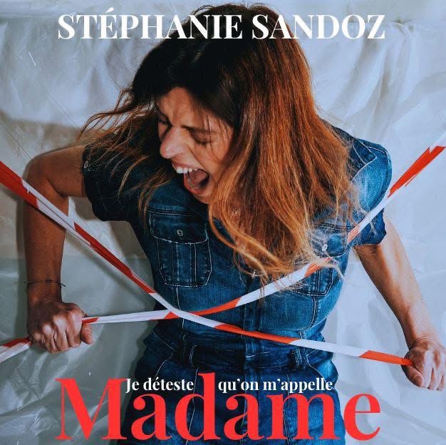Stéphanie Sandoz son showcase sur les toits de Paris.